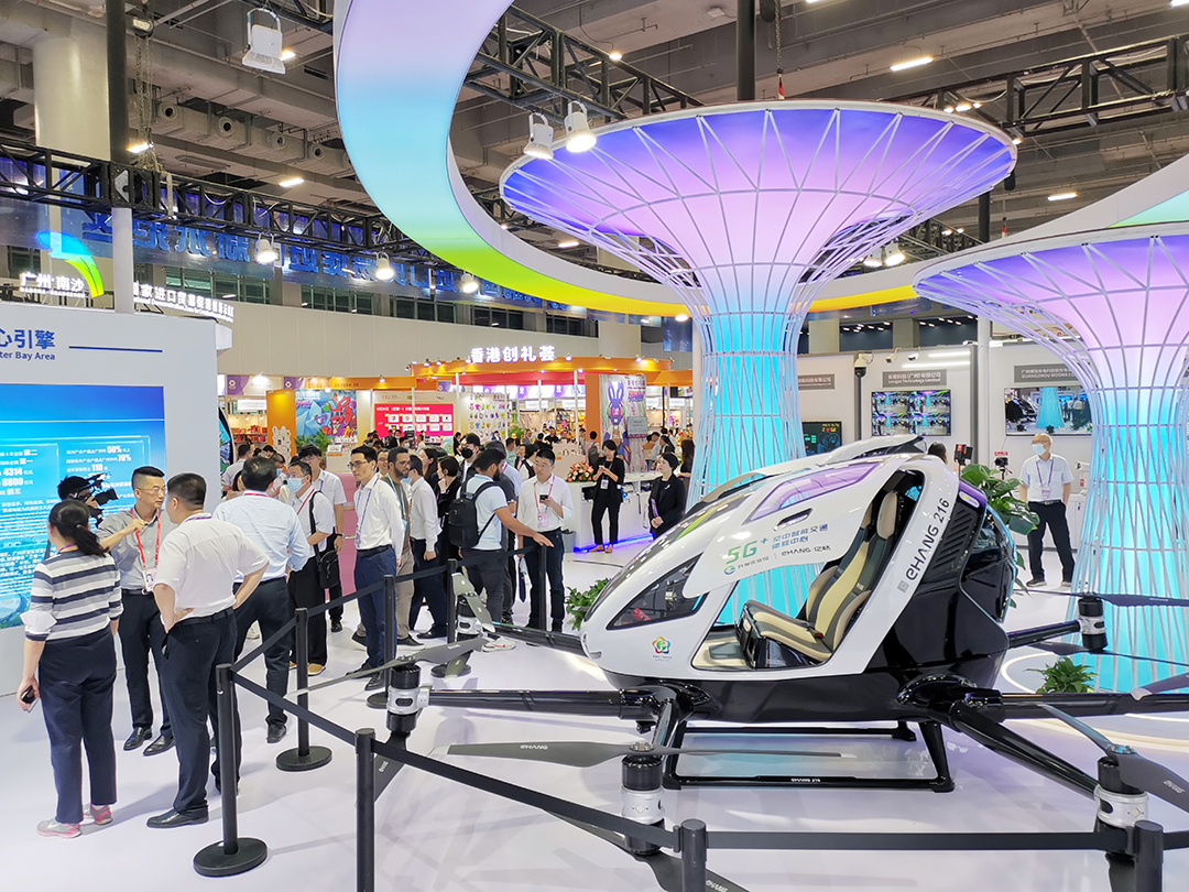 在史上規(guī)模最大的第133屆中國進出口商品交易會上，長視科技與黃埔區(qū)新一代信息技術(shù)企業(yè)聯(lián)合展出，展位位于D區(qū)20.1館G42-71，此次廣交會展覽...